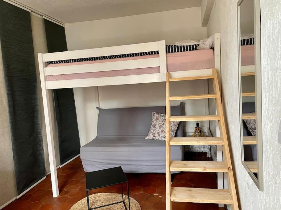 Maison A Proximite De Barbizon / Fontainebleau / A6 Saint-Sauveur-sur-Ecole Zewnętrze zdjęcie
