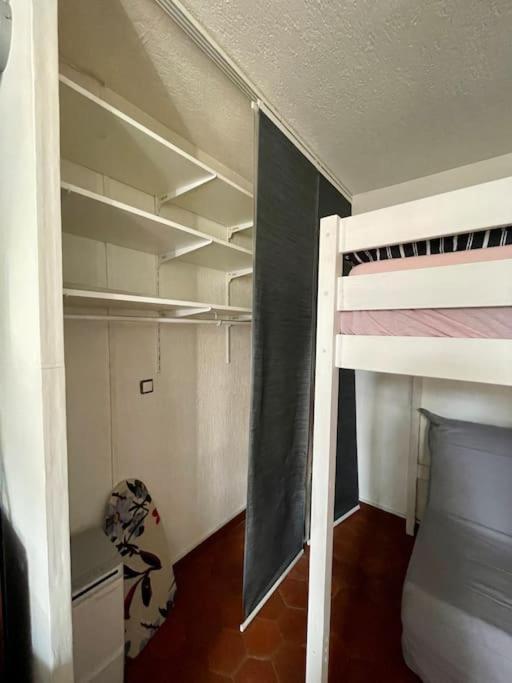 Maison A Proximite De Barbizon / Fontainebleau / A6 Saint-Sauveur-sur-Ecole Zewnętrze zdjęcie
